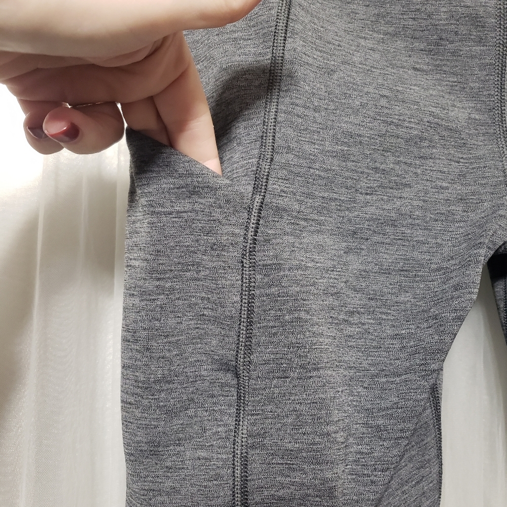 Athleta Sz XS Ultimate Stash Pocket Capri Gray - Picture 10 of 15